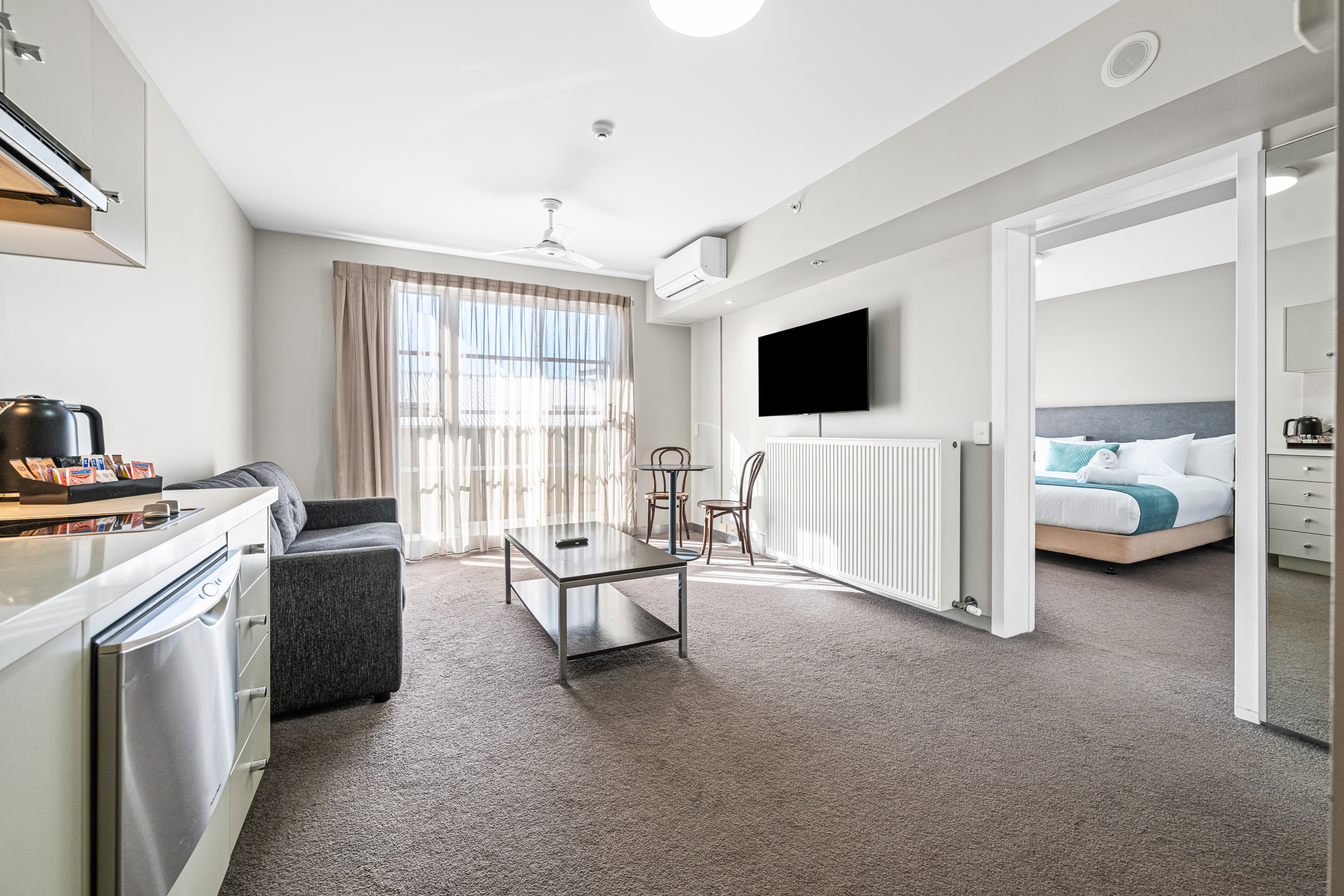 One Bedroom suite Deep Blue Hotel